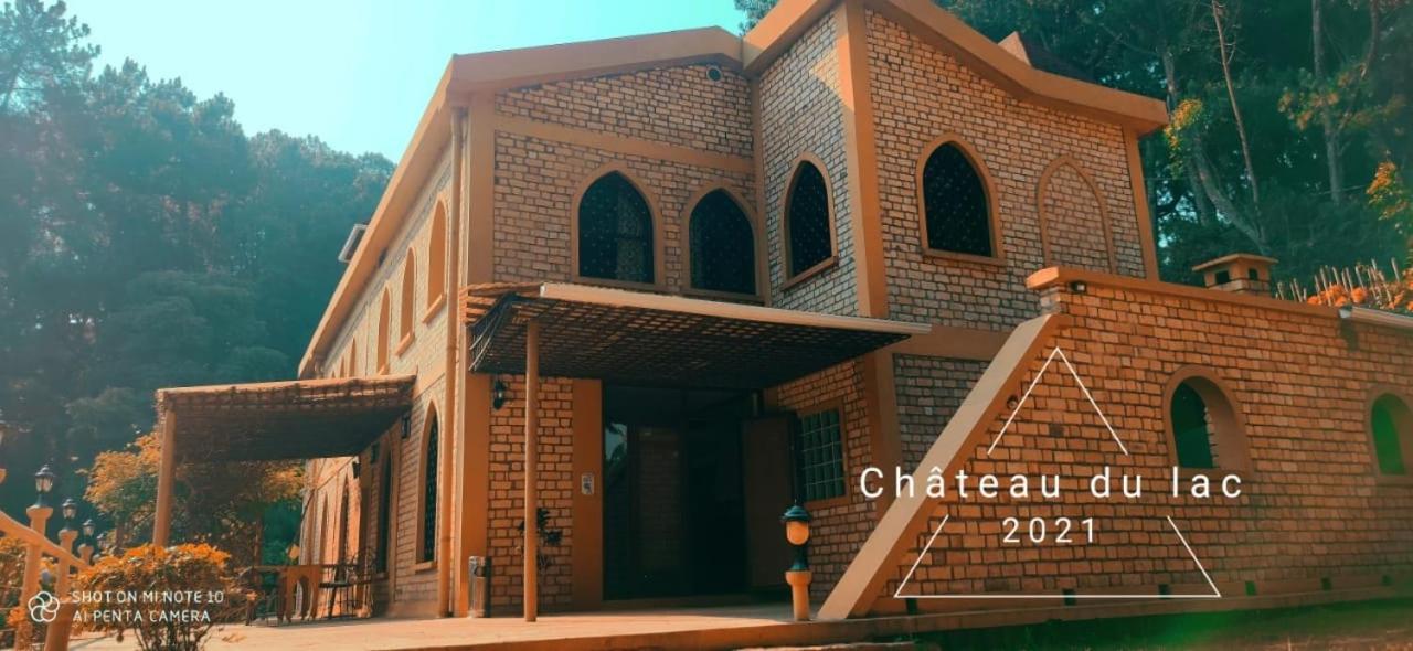 Le Chateau Du Lac De Mantasoa Luaran gambar